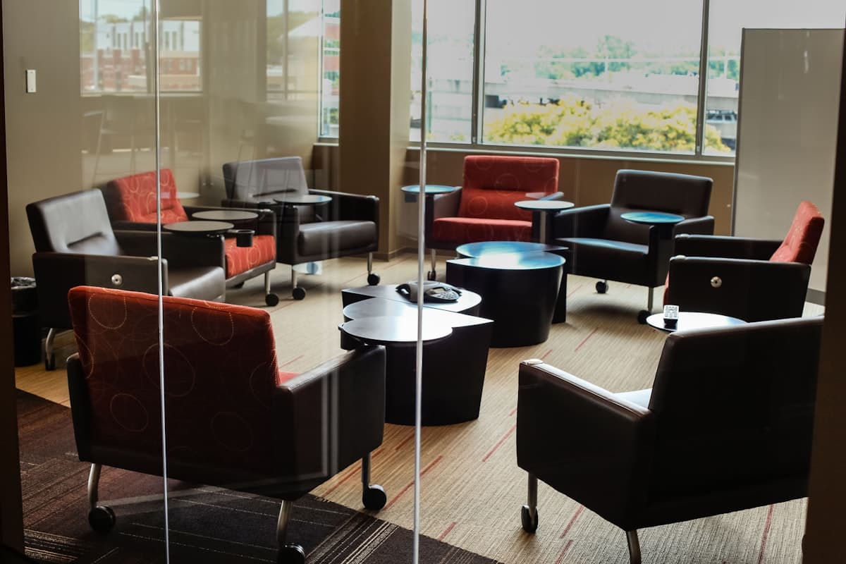 Lounge & Accent